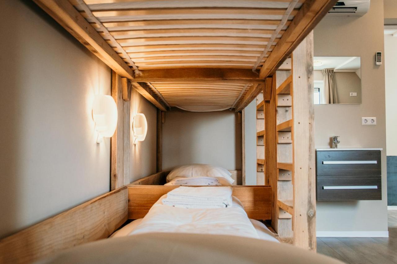 Hotel De Zeeuwse Kust レーネスセ エクステリア 写真