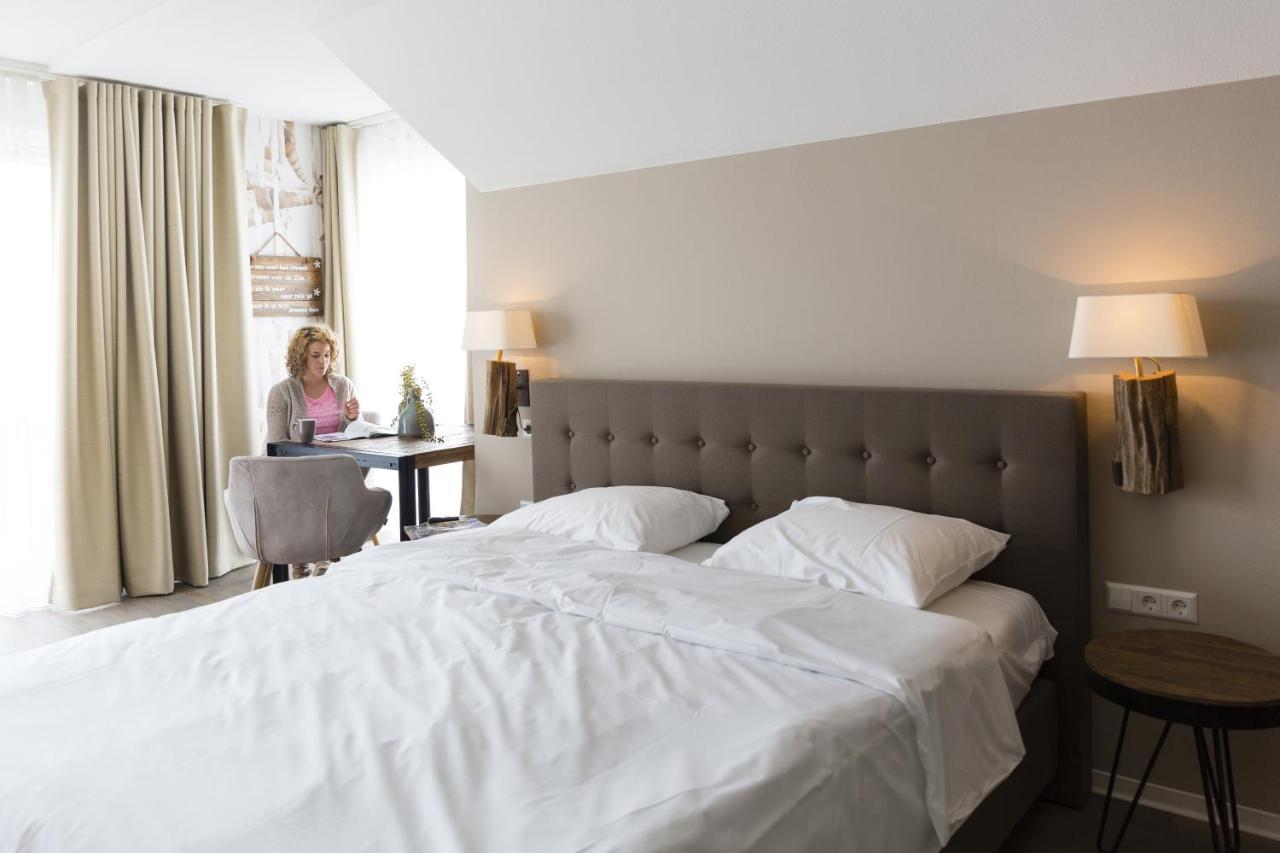 Hotel De Zeeuwse Kust レーネスセ 部屋 写真
