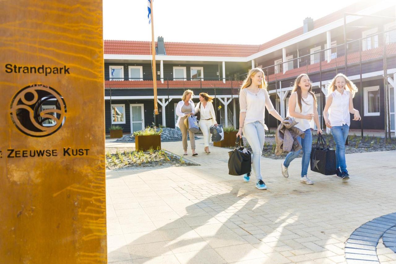 Hotel De Zeeuwse Kust レーネスセ エクステリア 写真